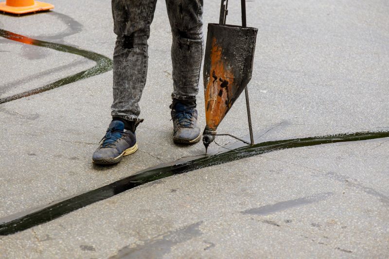 Asphalt Crack Filling